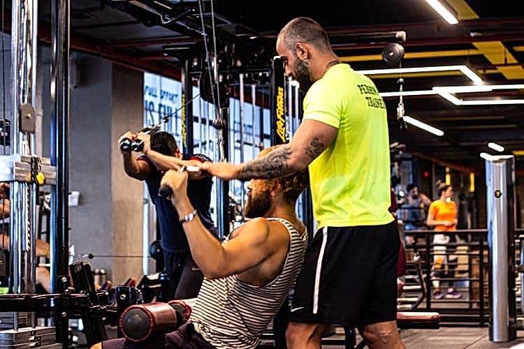 Zeytinburnu’nda Uygun Fiyatlı Spor Salonu